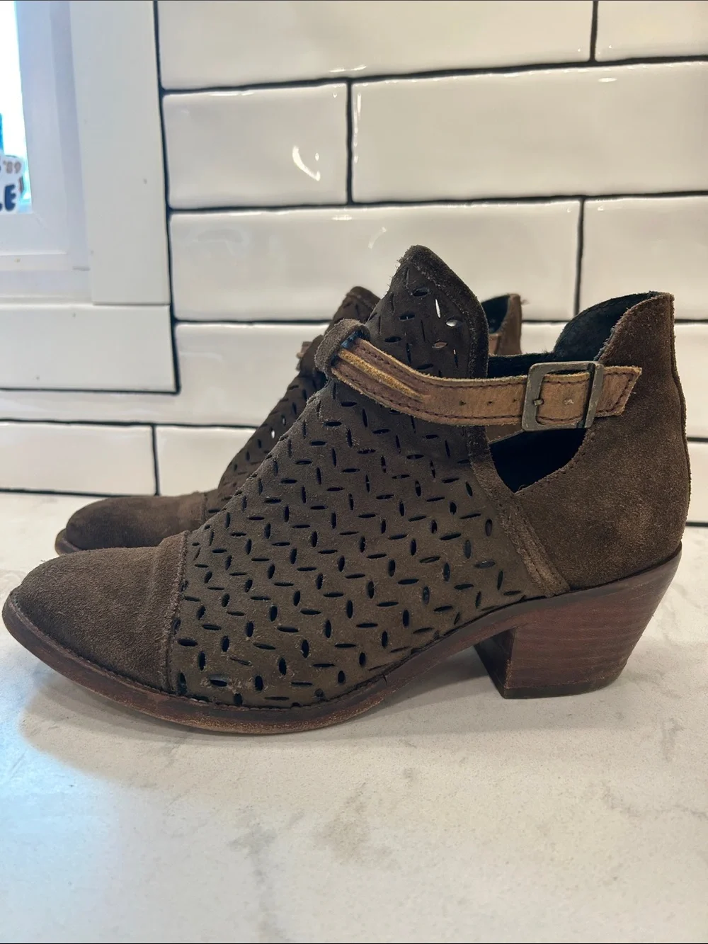 Circle G Ladies Laser-Cut Suede Bootie P5142 Sz 10